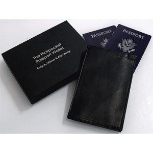 Pickpocket Passport (Gimmick and Online instructions) by Alan Wong & Gregory Wilson - Trick