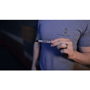 Attire by Roddy McGhie and Danny Weiser - Trick