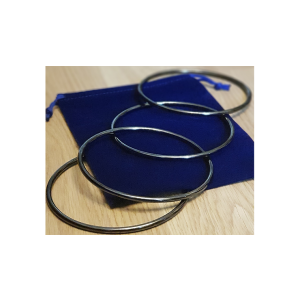 Close Up Linking Rings CHROME BLACK (With Online Instructions) by Matthew Garrett - Trick