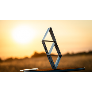 On Edge (Gimmick & Online Instructions) by Angelo Carbone - Trick